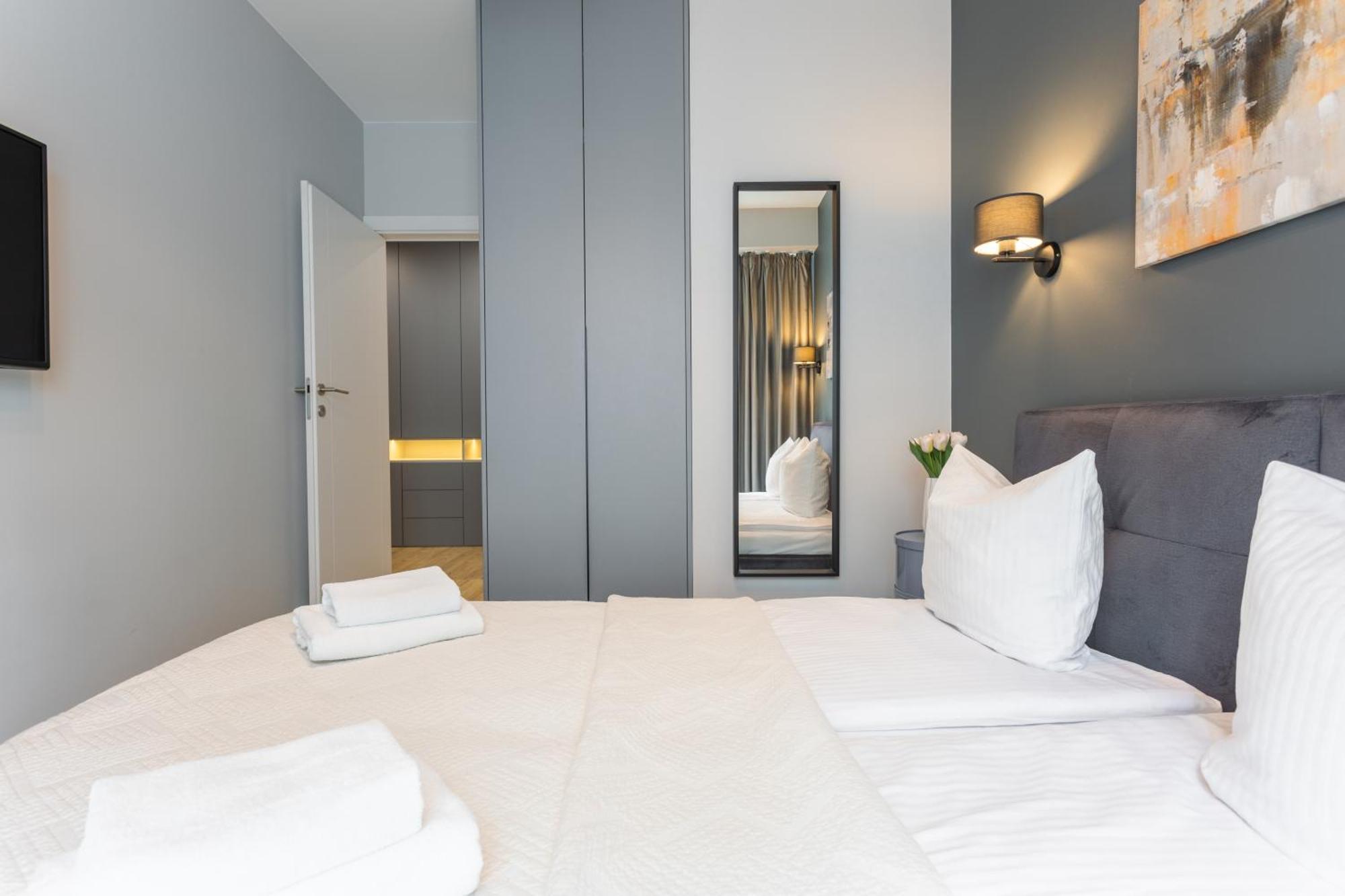 Golden Apartments Warsaw - Luxury Building With Terrace On The Roof - Sienna Str Dış mekan fotoğraf