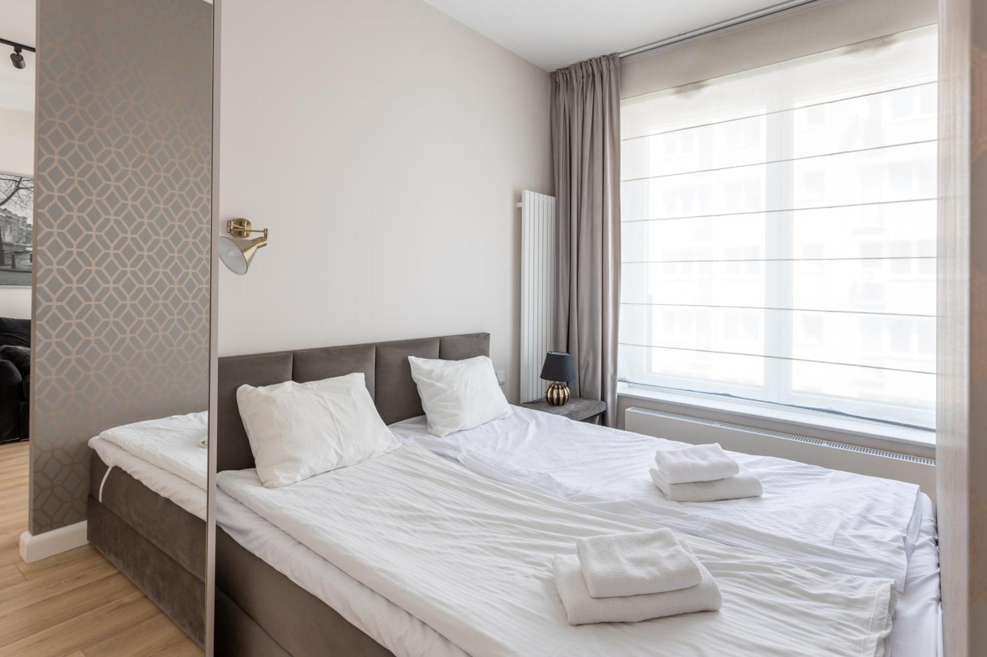 Golden Apartments Warsaw - Luxury Building With Terrace On The Roof - Sienna Str Dış mekan fotoğraf